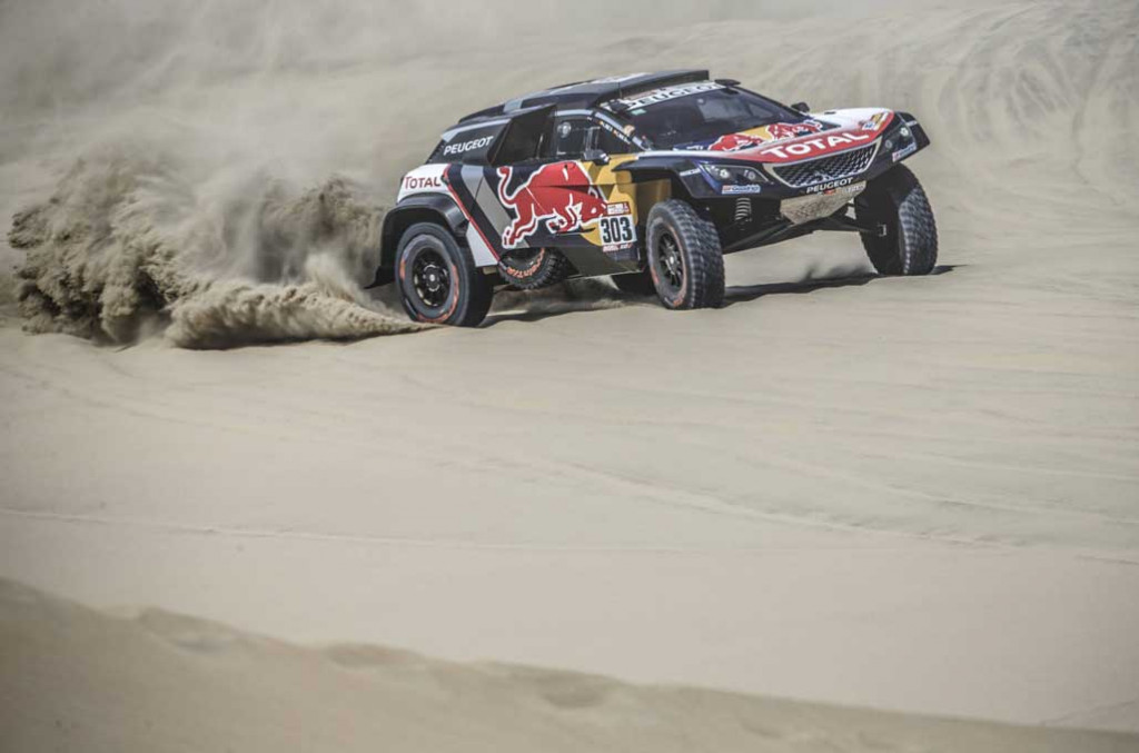 Tim Peugeot paling keras mempertanyakan regulasi baru sistem navigasi Dakar Rally 2018. Red Bull