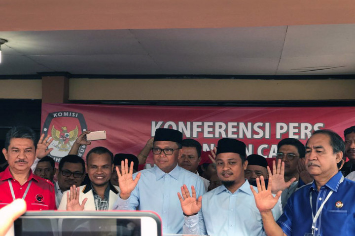 Nurdin-Sudirman Pendaftar Pertama di KPU Sulsel