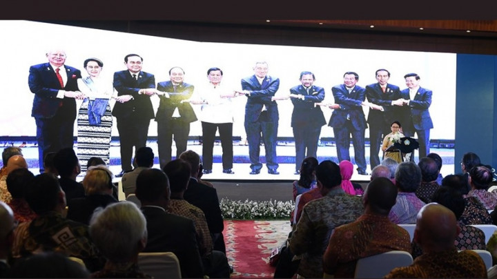 RI Gandeng Singapura Selesaikan CoC di Laut China Selatan