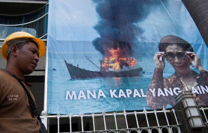 Menteri Susi: Penenggelaman Kapal Amanah UU Perikanan