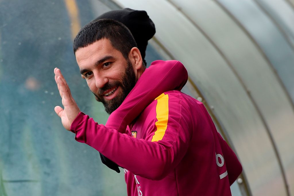 Gelandang Barcelona Arda Turan (Foto: AFP)