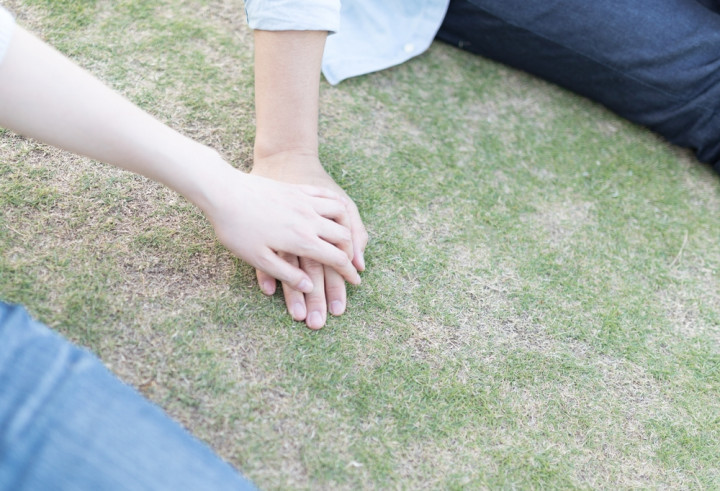 7 Cara Simpel Bahagiakan Pasangan di Hari Spesialnya