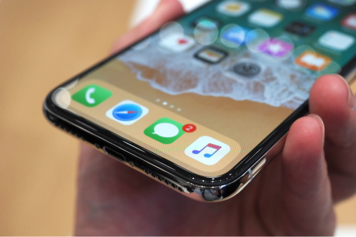 Sharp, Samsung, dan LG Rebutan Jadi Pemasok Panel Layar iPhone