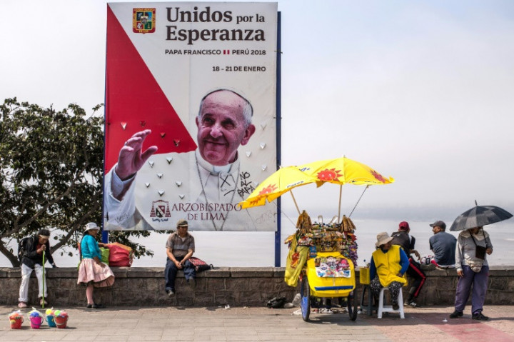 Pope Begins Latin America Visit in Chile Monday
