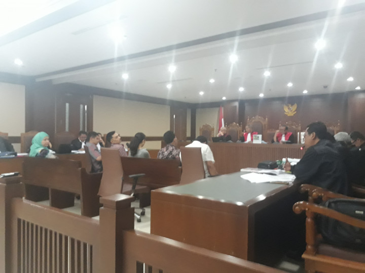 Istri Ali Sadli Minta Dibukakan Rekening Mandiri ke Rekannya