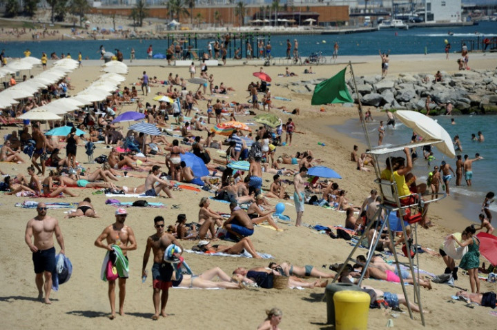 Spain to Pip US as 2nd Top Tourist Draw