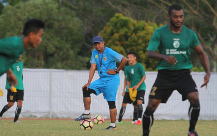 RD Minta Konate Tidak Terbeban Hadapi Persib