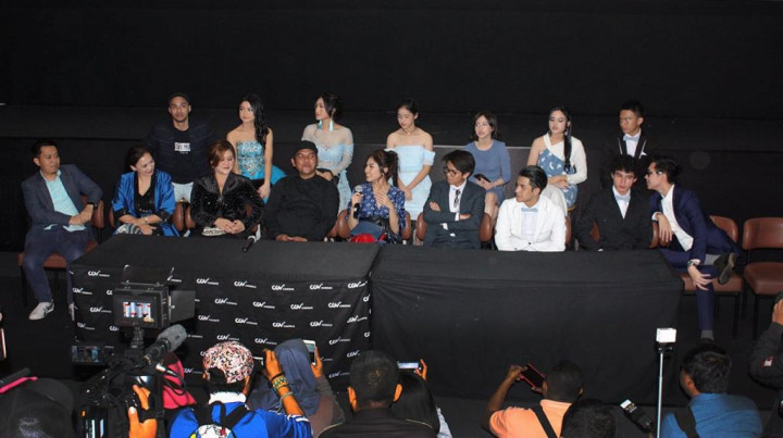 Garap Film Dilan 1990, Fajar Bustomi jadi 'Raja Tega'