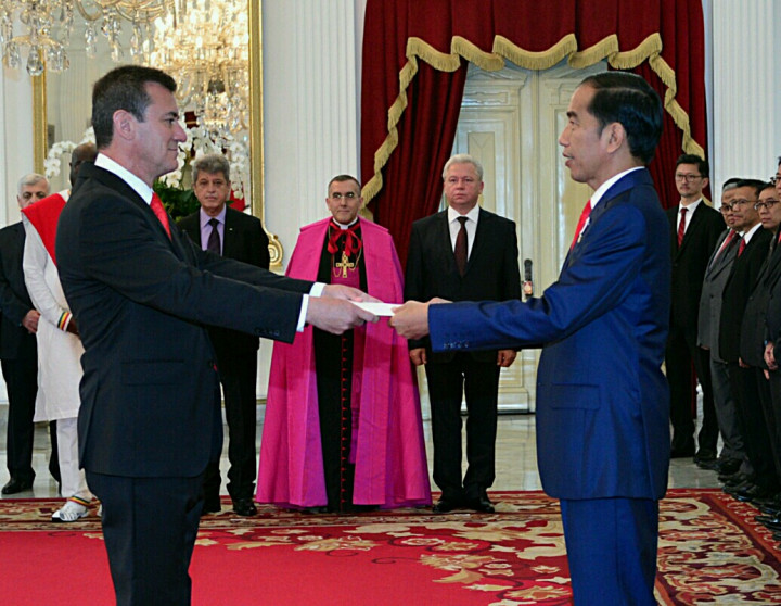 Presiden Terima Surat Kepercayaan 9 Dubes Negara Sahabat