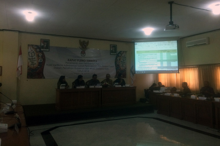 Nama Rai Mantra di Ijazah dan KTP Beda