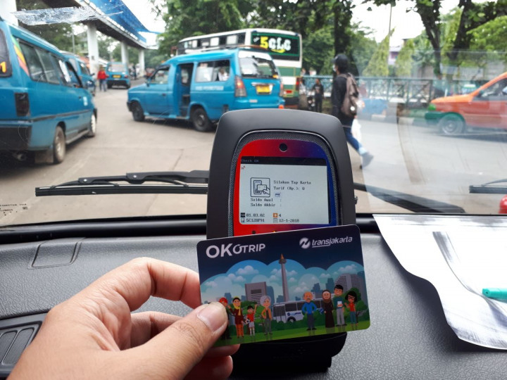 Sebagian Penumpang Keluhkan Sistem Pembayaran OK Otrip