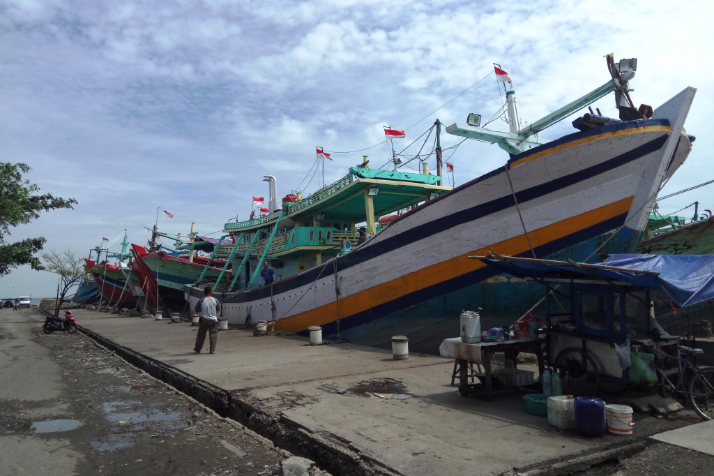 Perahu nelayan cantrang tertambat di Pelabuhan Batang, Jawa Tengah. Foto: Medcom.id/Kuntoro Tayubi