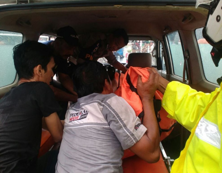 Bocah SMP Tewas Tertabrak Bus Transjakarta di Mampang