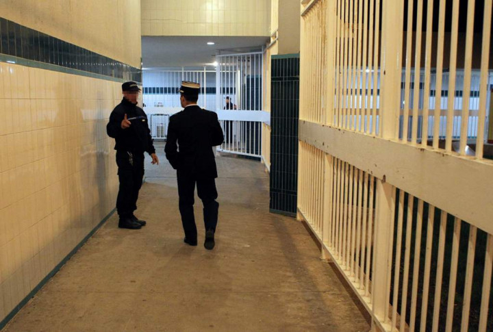 Polisi Prancis Bentrok Lawan Sipir di Penjara Terbesar Eropa