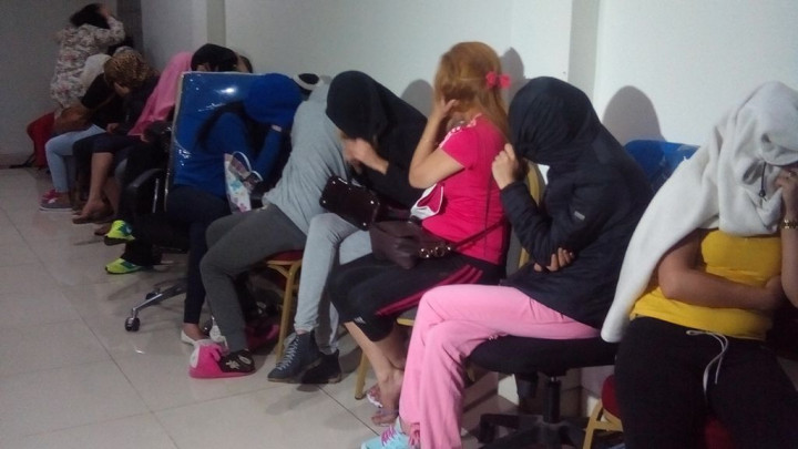 Tak Punya KTP, 32 Wanita Penghibur Ditangkap