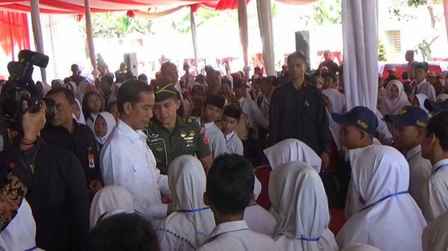 Presiden Jokowi Bagikan KIP di Palembang Hari Ini