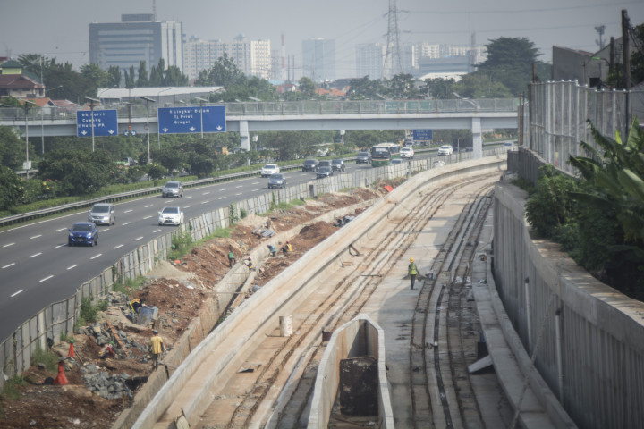 Sandi Duga Kecelakaan LRT akibat Kesalahan Prosedur