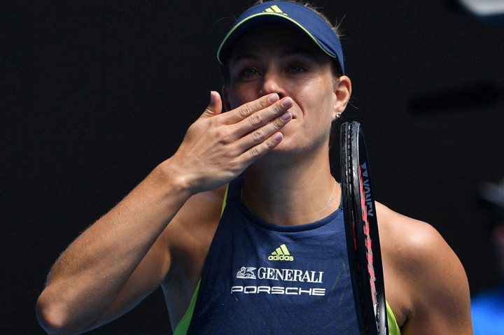 Kerber Melangkah Mudah ke Semifinal