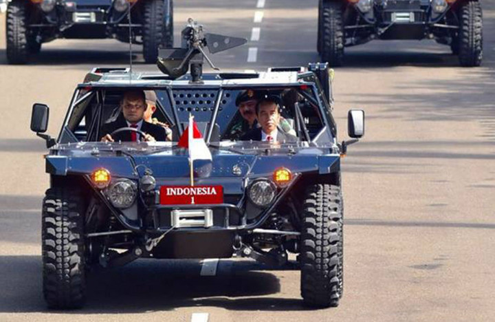 Gagahnya Mobil Tempur P6-ATAV yang Ditumpangi Jokowi