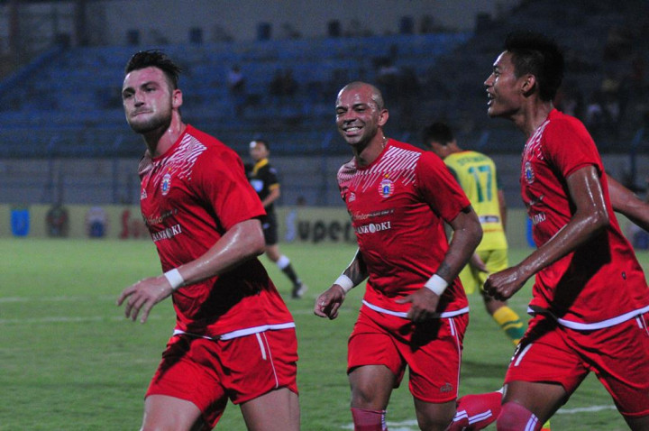 Cetak Gol Spektakuler, Striker Persija Merendah