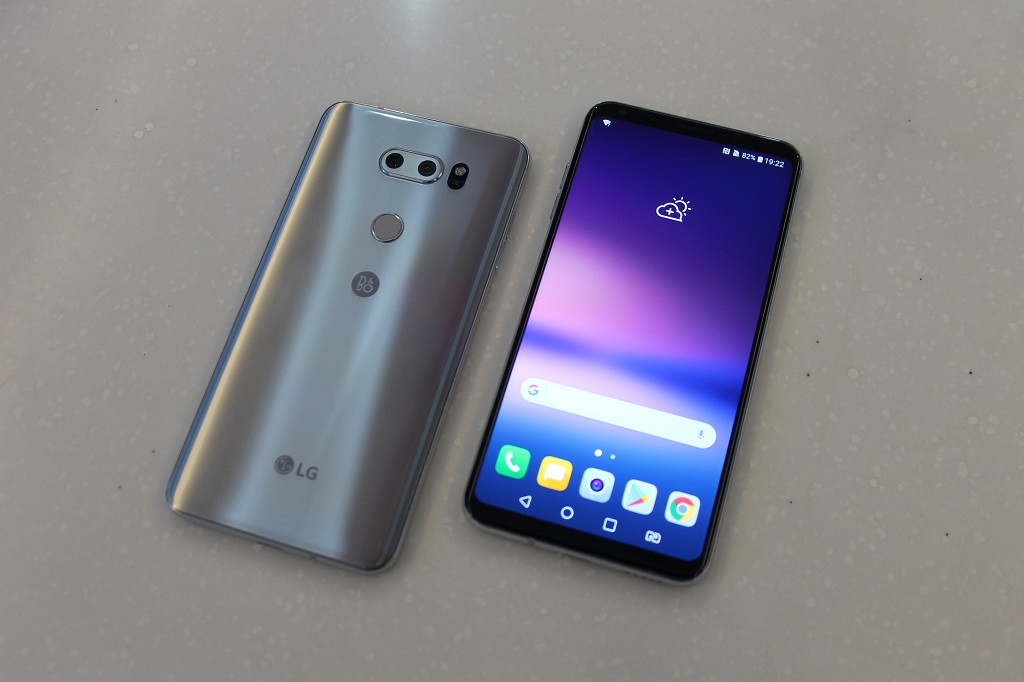 LG V30+ adalah smartphone premium yang LG rilis di Indonesia. (MTVN)