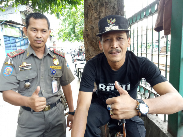 Warga Pekojan Ramai-ramai `Impor` Becak