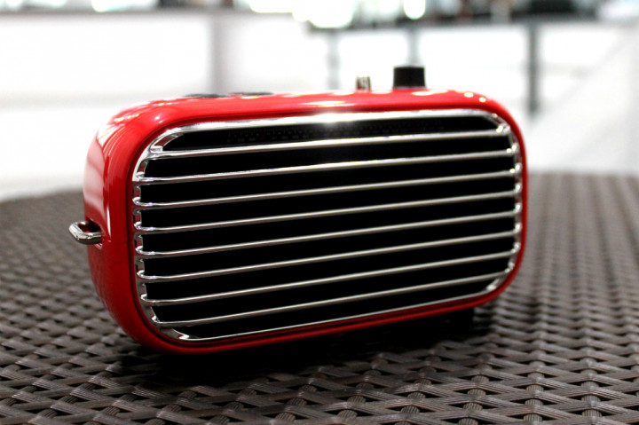 Elysium Iron Mini, Keren via Tampilan Retro