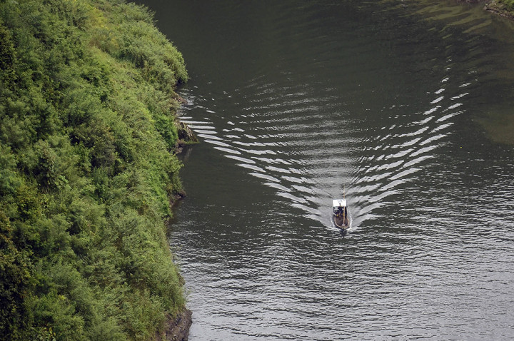 Warga Dilibatkan Bersih-bersih Sungai Citarum