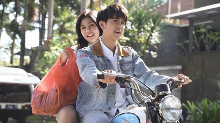 Iqbaal Bersyukur Aktingnya di Film Dilan 1990 Tuai Pujian