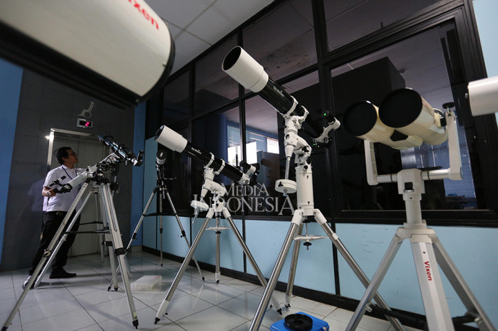 Jelang Gerhana Bulan Total, Planetarium Jakarta Siapkan 16 Teleskop