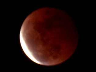 Fenomena <i>Super Blue Moon</i> Terakhir Terjadi di 1866