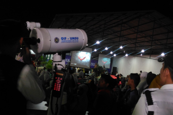 Observatorium UMSU Medan Diserbu Pemburu Gerhana Bulan