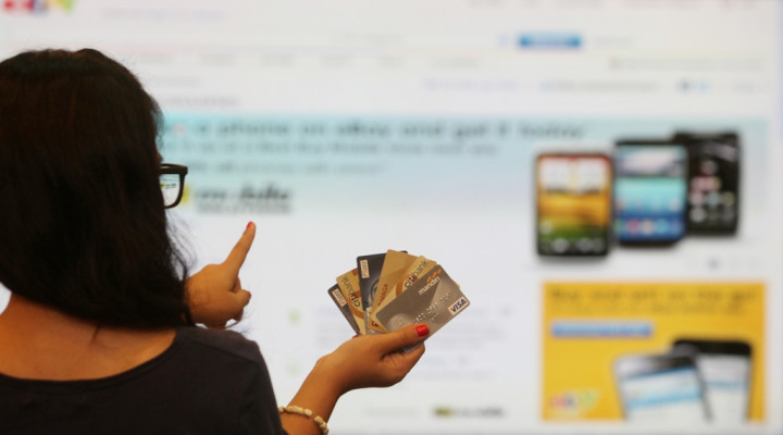 Menkeu Terbitkan Lagi Aturan Ditjen Pajak Intip Transaksi Kartu Kredit