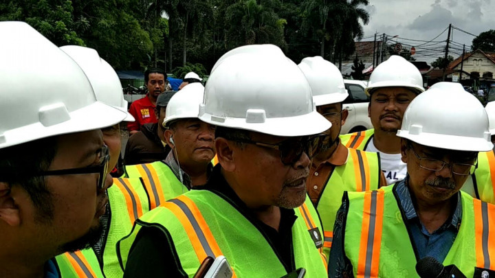 Pembangunan Rel Ganda Jatinegara Dihentikan Sementara