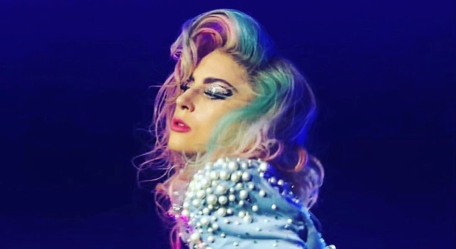 Sakit Parah Lagi, Lady Gaga Batalkan 10 Konser Terakhir
