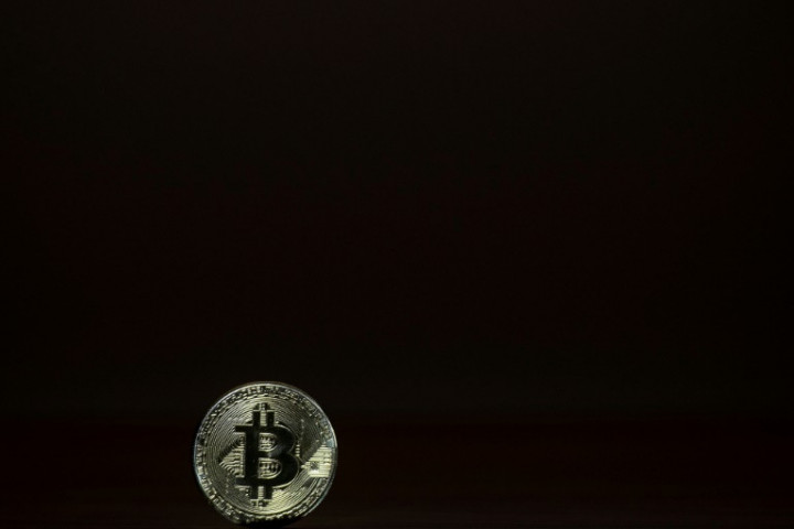 Bitcoin Drops below $6,200 for First Time in Three Months