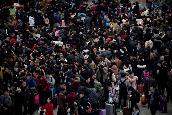 Warga Tiongkok Mudik Imlek 2018