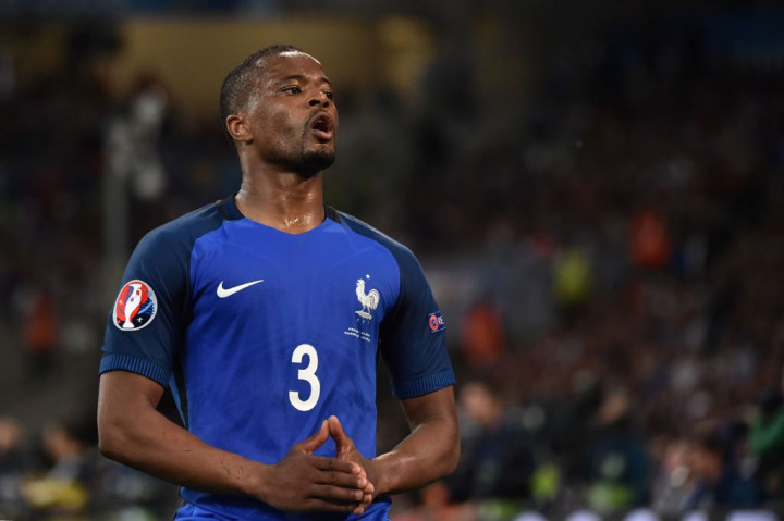 West Ham United Rekrut Patrice Evra