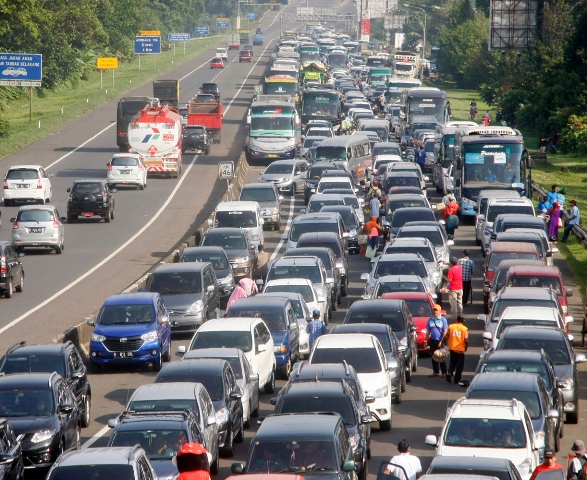 Pemerintah Wacanakan Pembatasan Kendaraan di Puncak
