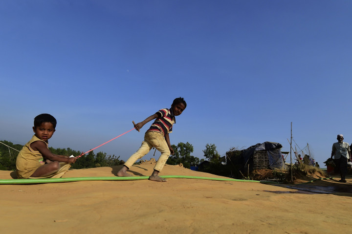 Myanmar Dituding Halangi Rohingya Akses Bantuan Kemanusiaan