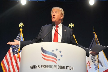 Trump Sesalkan Mundurnya Dua Ajudan Gedung Putih