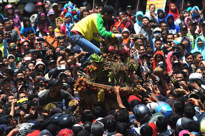Tradisi Kenduren di Jombang Diwarnai Kericuhan