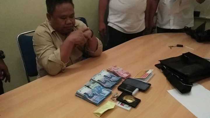 Pejabat Bulog Bolmong Terkena OTT