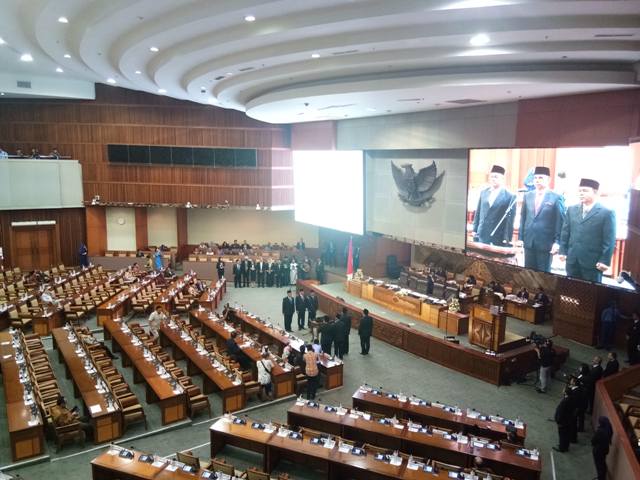 Sekjen Demokrat Hinca Panjaitan Dilantik jadi Anggota DPR