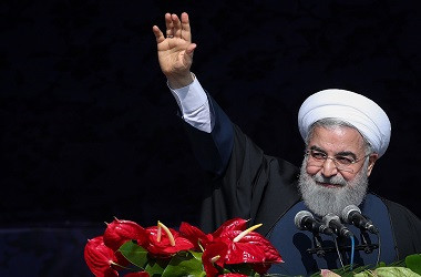 Warga Iran Serukan Referendum di Tengah Kekacauan Politik