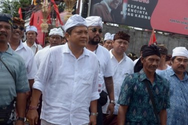 Rp1 Juta Dana Awal Kampanye Rai Mantra-Sudikerta