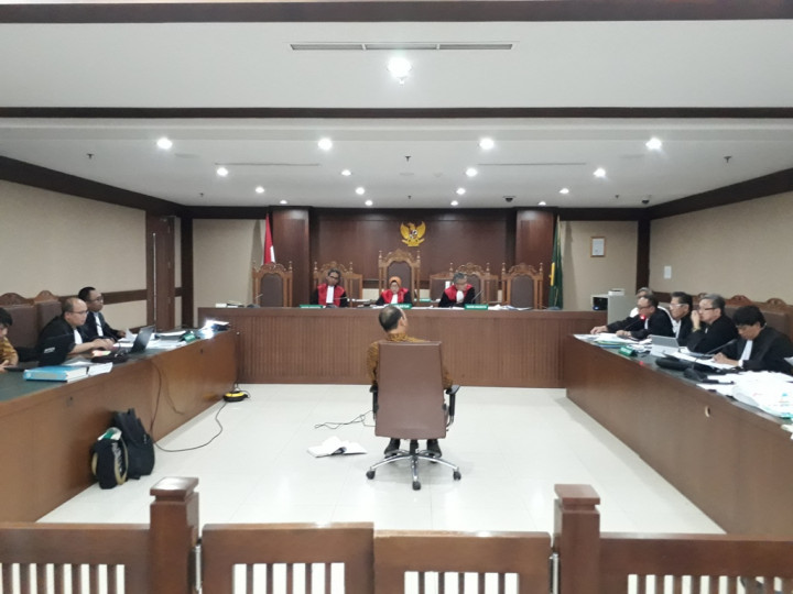 Pemberian Izin Tambang di Pulau Kabaena Langgar Aturan