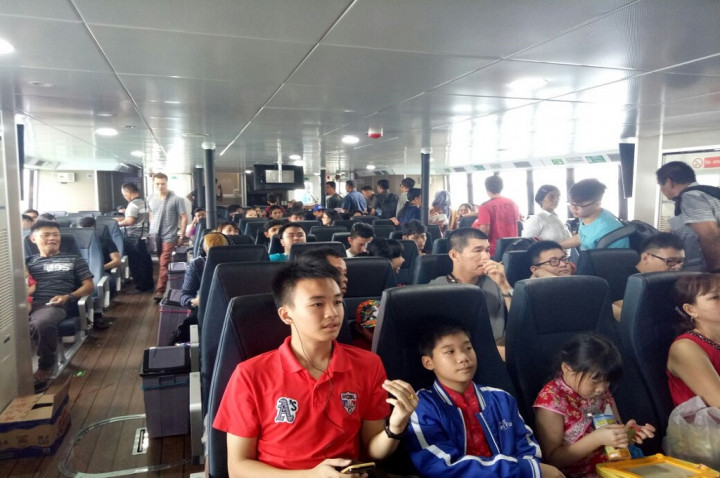 Kemeriahan Imlek, mulai dari Mudik hingga Pasang Lampion