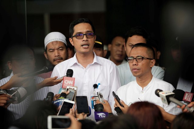 KPK Bidik Kontraktor Penyuap Bupati Mustafa