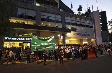 Gempa 7,2 SR Guncang Meksiko, Warga Berlarian ke Jalan